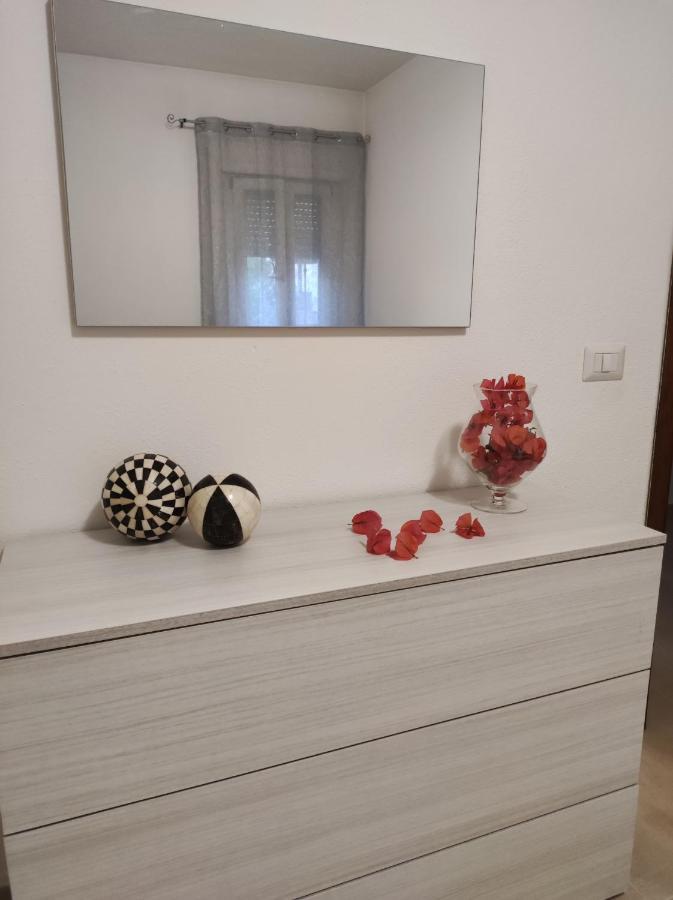 Apartamento La Casa Di Luca Olbia Exterior foto